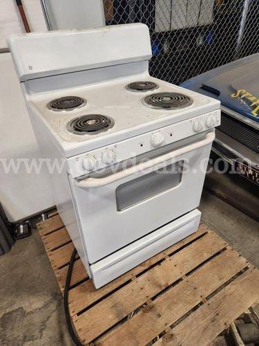 General Electric 4-Burner Electric Stove – Full Size