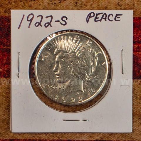 Beautiful Silver Peace Dollar 1922-S