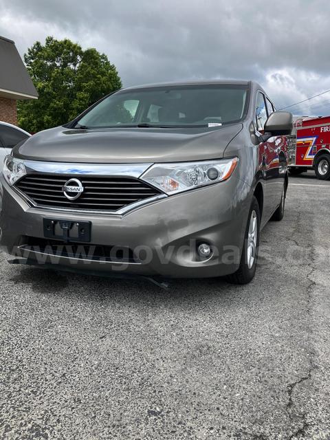 2015 Nissan Quest SV