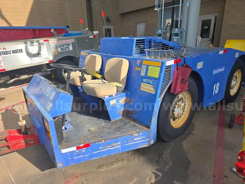 1999 FMC B350 Aircraft Tow Tractor