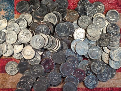 Large lot of Half Dollars - 4lbs 9oz