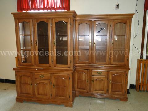Hutch / China Cabinets (Qty: 2)