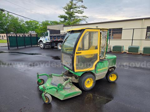 2006 John Deere 1445 4WD Front Mower w Attachments