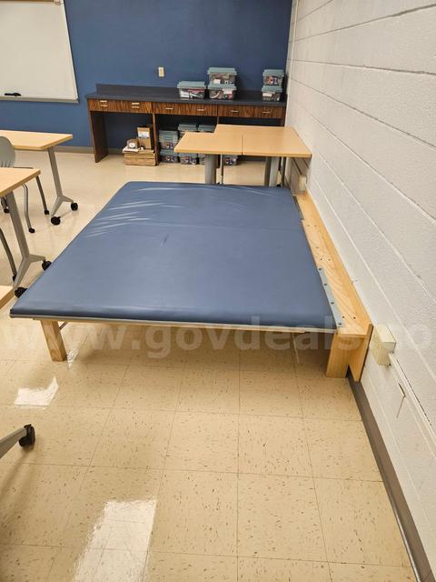 Table Mat - Floor