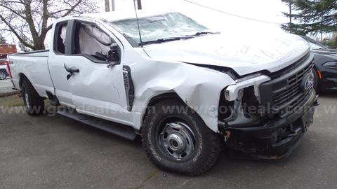 2024 Ford F-250 SD XL SuperCab 4WD - Salvage Title