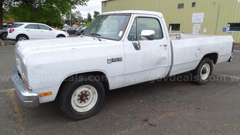 1988 Dodge D250 Regular Cab Pickup