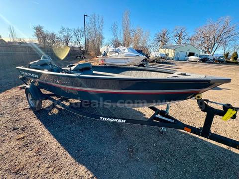 2019 Tracker GV16 Laker DLX Fishing Boat w/ Trailer & Mercury 9.9 HP Motor