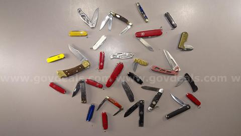 Knife Lot – Old Timer, Buck - Shipping Fee $13