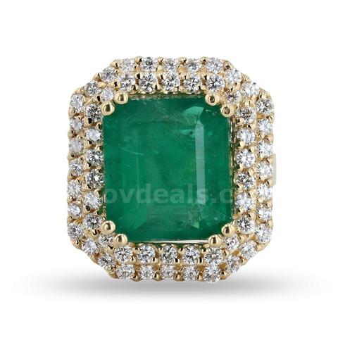 EMERALD and DIAMOND RING