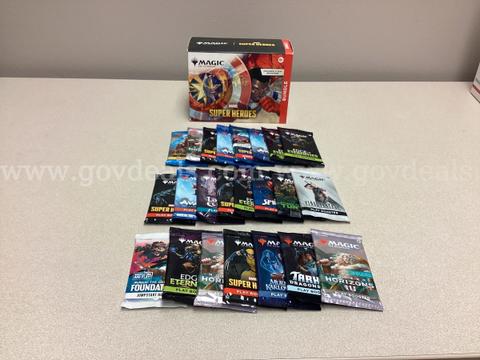 Magic the Gathering  Marvel Superheroes Bundle,  23 Magic booster packs