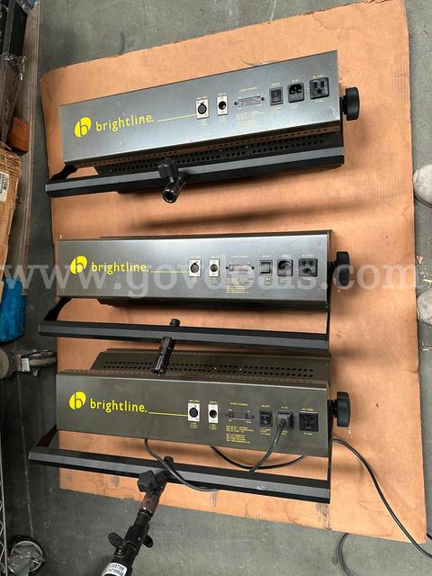 Lot of 4x Brightline 1.2D/DMX Studio Light Fixture W/ Tripod