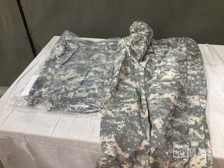 (82) Wet Weather Ponchos, (83) Pairs of Trousers & (1) Wet Weather Parka - photo 1