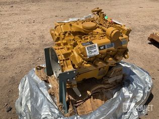 Cat 3208 Diesel Engine — photo 1