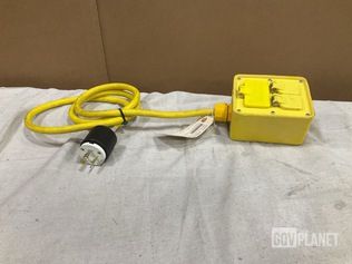 (53) 3322L123 Power Outlets - photo 1