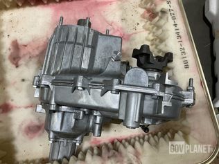 Magna Powertrain MP242 Transfer Case w/Case - photo 1