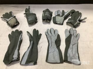 (64) Pairs of Flyer's Gloves — photo 1