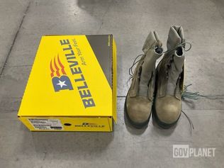 (13) Pairs of Women's Safety Boots — photo 1