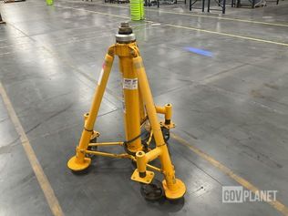 (9) Columbus Jack Hydraulic Tripod Jacks — photo 1