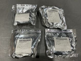 (10) Eaton Aerospace 17204-1 Brake VAL Port Caps - photo 1