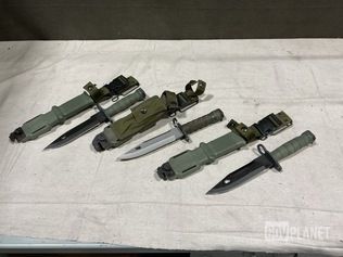 (24) Bayonet Knives w/Scabbards — photo 1