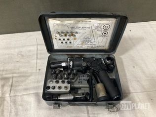 F S I D-700C Hand Riveter Kit — photo 1
