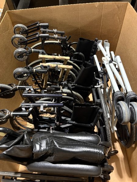 WHEEL CHAIRS — photo 1