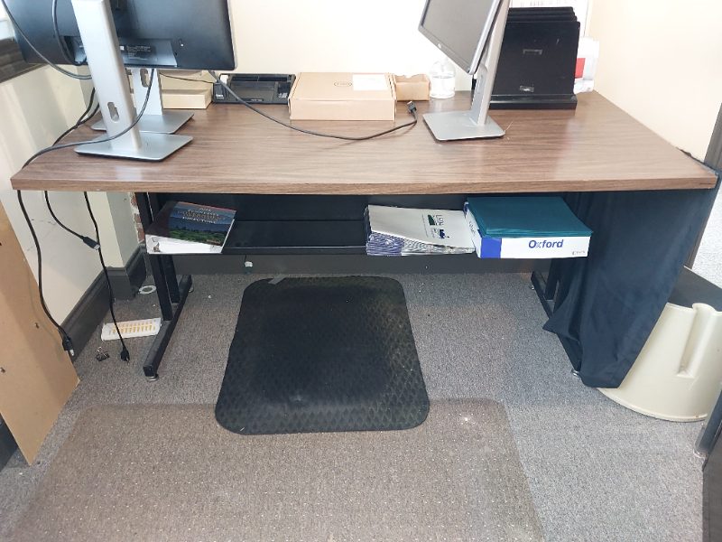 (12) Tables — photo 1