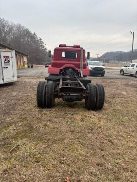 1980 International Truck — photo 1