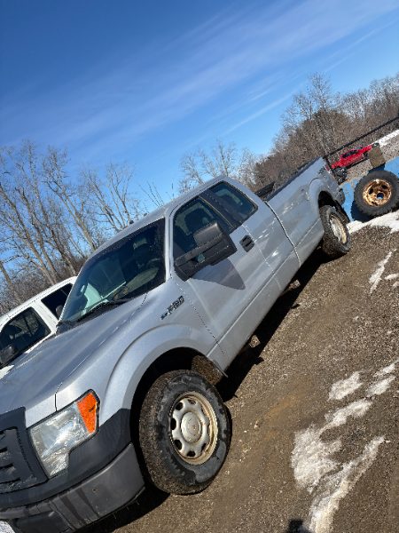 2011 Ford F-150 4WD SuperCab Long Bed — photo 1