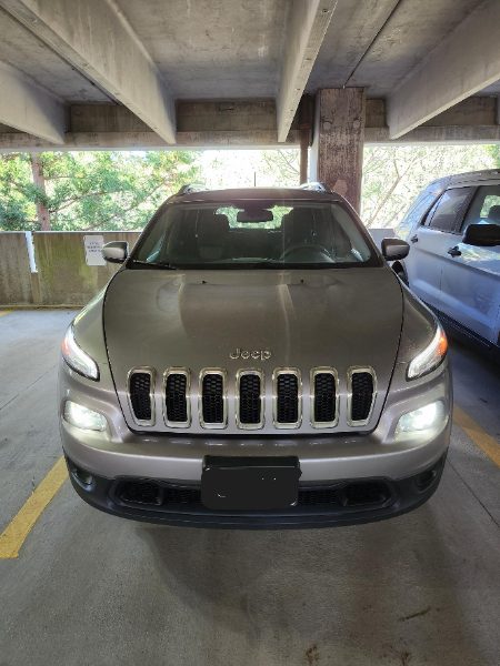 2018 Jeep Cherokee Latitude 4x4 — photo 1