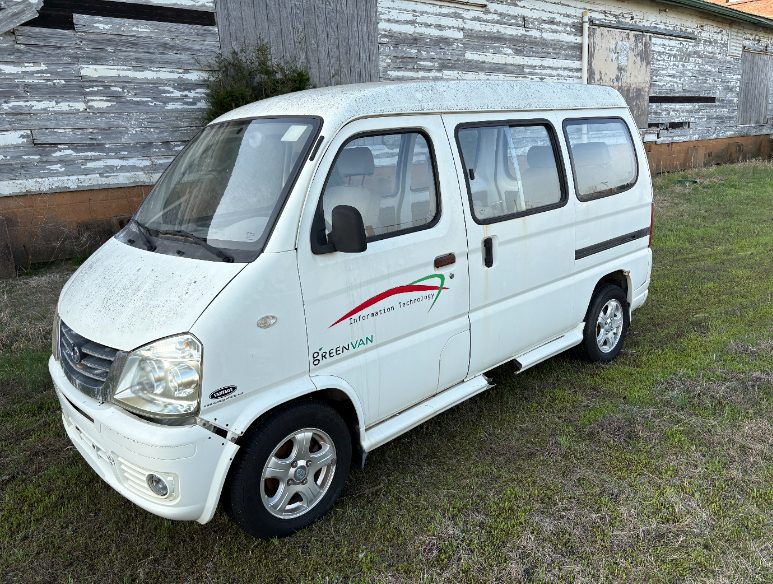 Electric Vantage Van — photo 1
