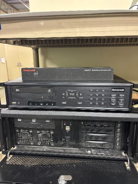 DVR EQUIPMENT — photo 1