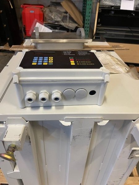 TREATMENT CABINET — photo 1
