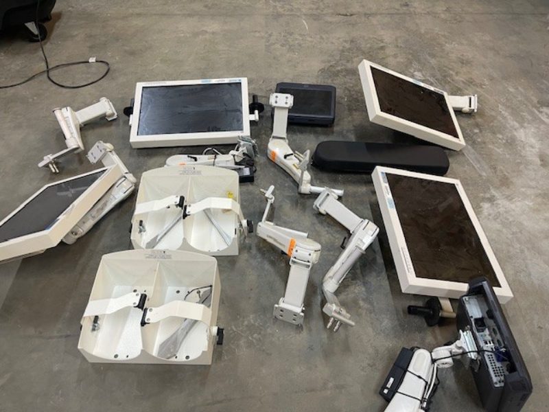 SKYTRON MONITORS — photo 1