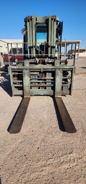 HYSTER 10K FORKLIFT — photo 1