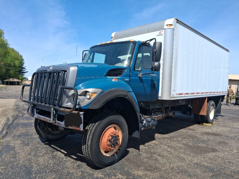 INTERNATIONAL 7300 — photo 1