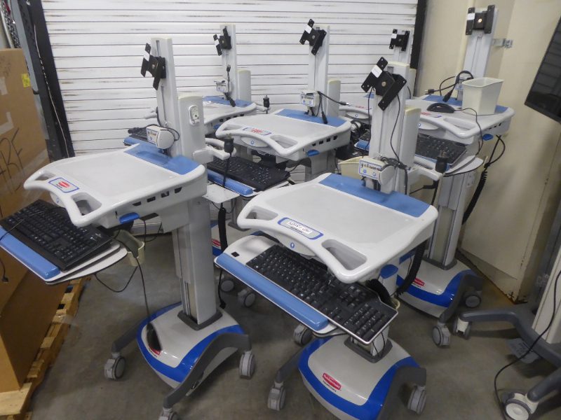 COMPUTER CART — photo 1