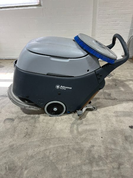Floor Scrubber — photo 1