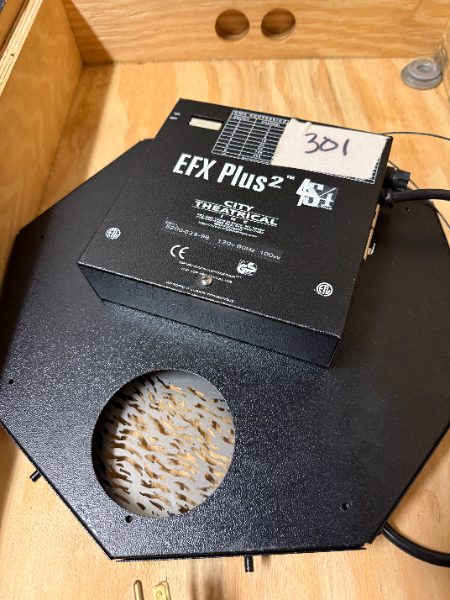 (1) LOT OF City Theatrical EFX EQUIPMENT - photo 1