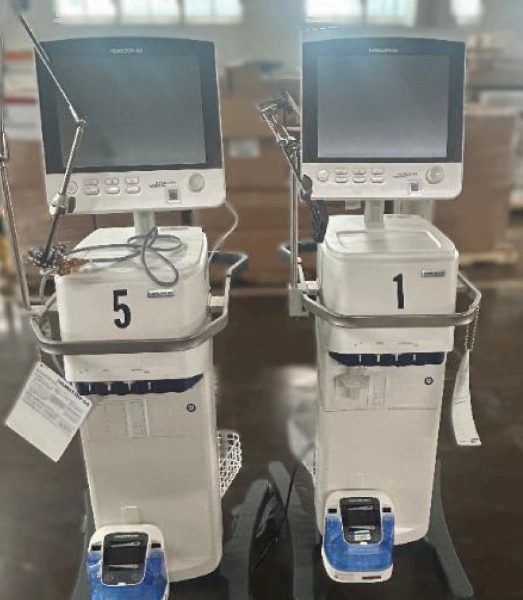 Hamilton G5 Ventilators with Humidifiers — photo 1