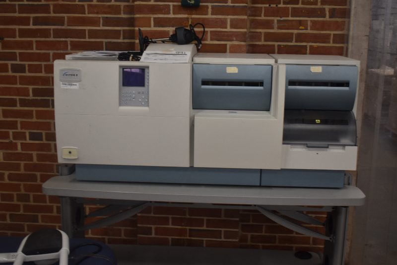 VITEK 2 BioMerieux — photo 1