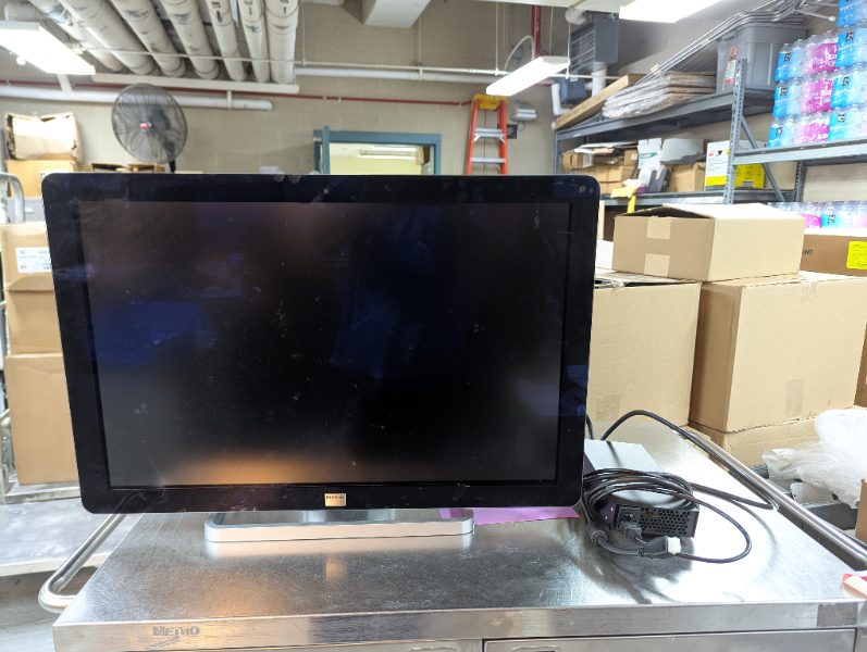 BARCO MONITORS — photo 1