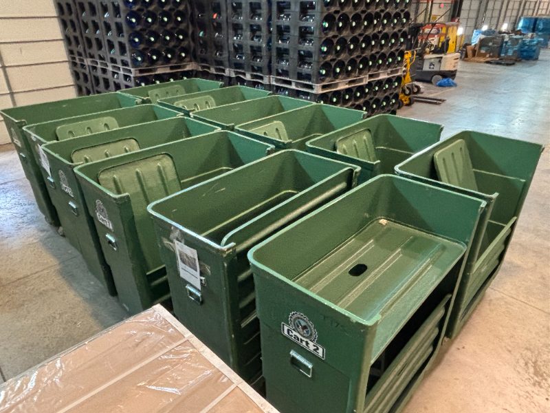 General Purpose Linen Carts — photo 1
