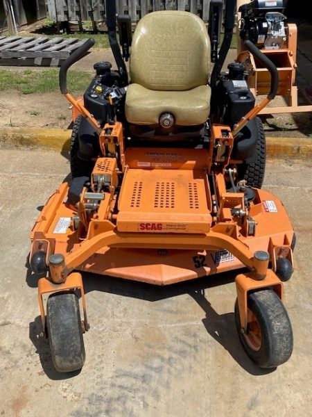 ZERO TURN LAWN MOWER — photo 1