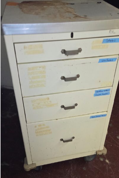Beige Metal Medical cart — photo 1