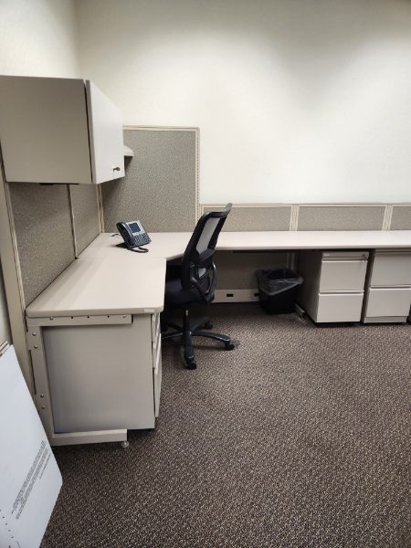 (3) Office desks — photo 1