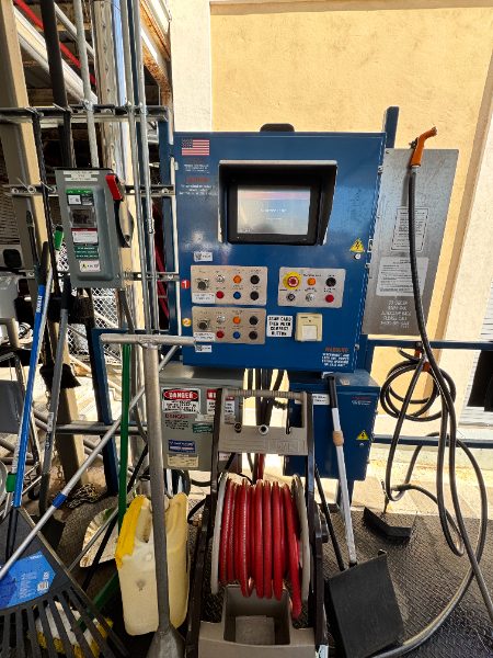 Sani-Pak Compactor — photo 1