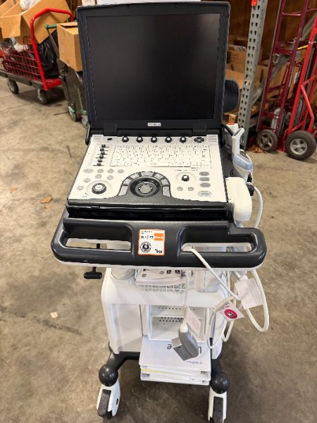 LOGIQ E Ultrasound Machine — photo 1