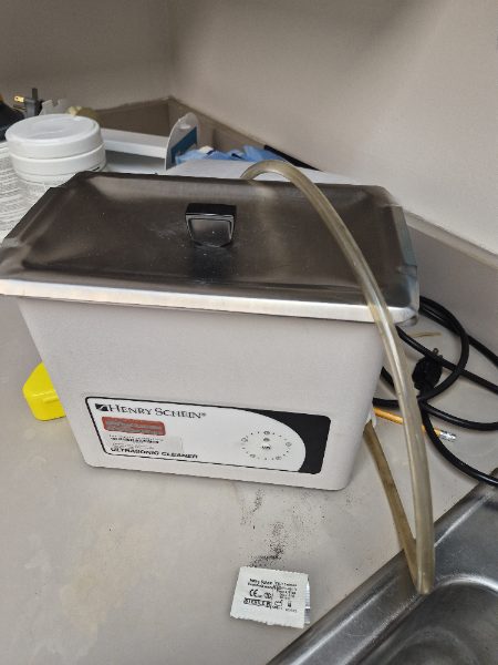 HENRY SCHEIN ULTRASONIC CLEANER - photo 1