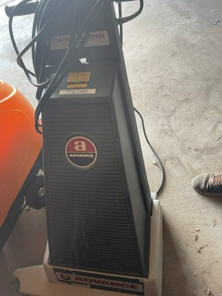 Commercial cleaning equipment - photo 1